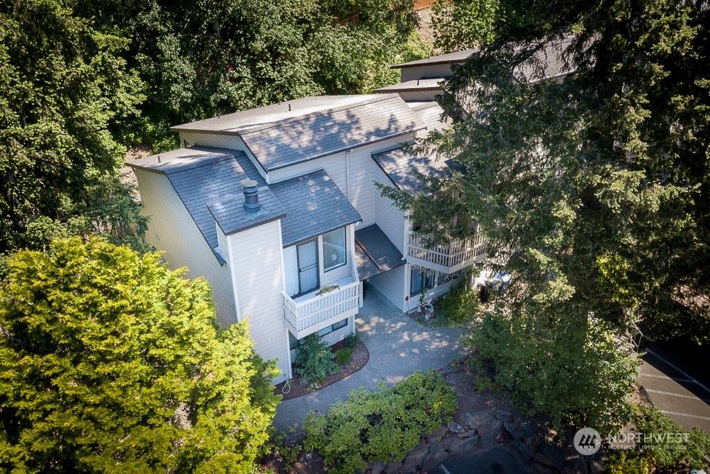 Photo of 1555 Union Avenue NE #G37, Renton, WA 98059 (MLS # 2077306)