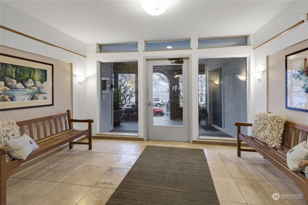 listing image 9363832371012157252