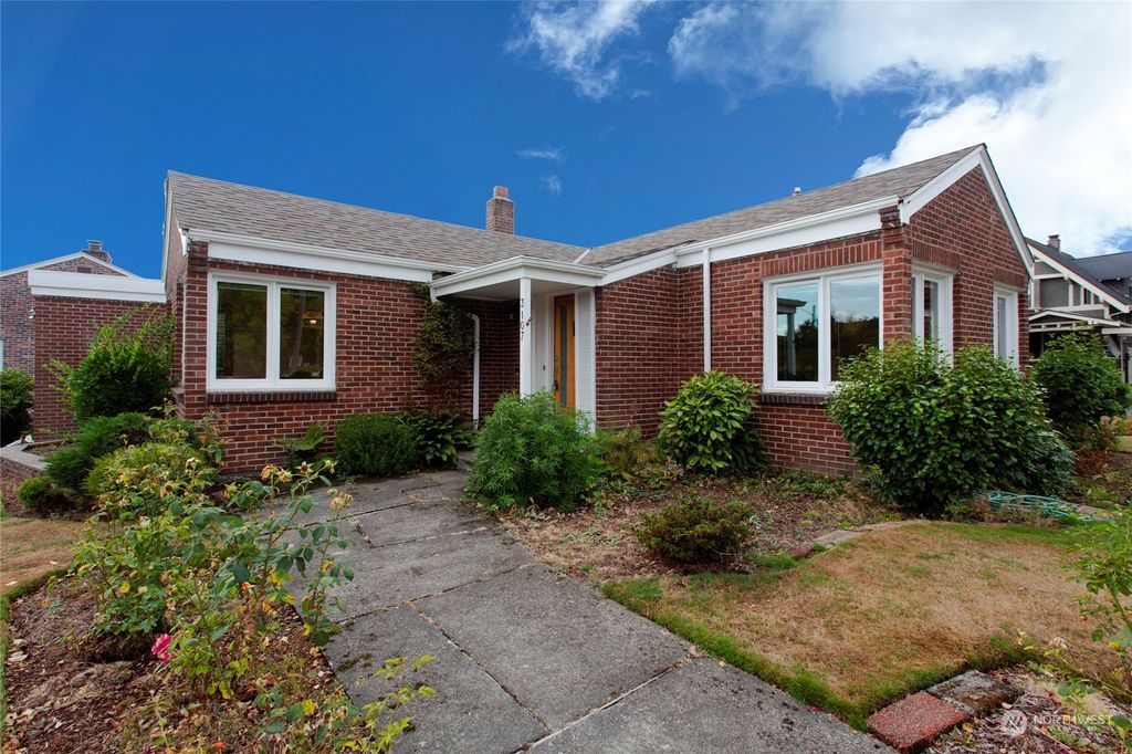 Photo of 3107 Mount Rainier Drive S, Seattle, WA 98144 (MLS # 2160765)