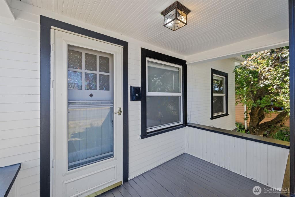 Photo of 3614 24th Street, Everett, WA 98201 (MLS # 2551384)