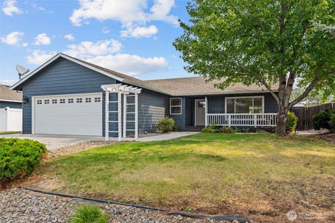 Photo of 2520 Aviation Drive, East Wenatchee, WA 98802 (MLS # 2573695)