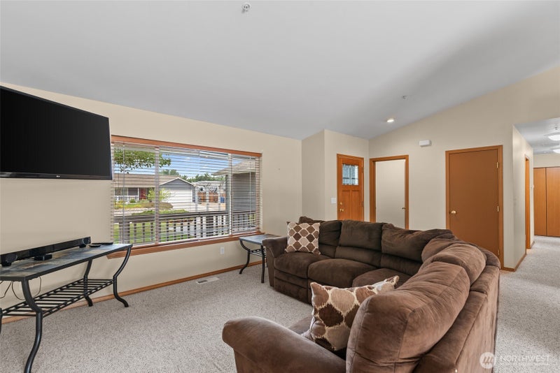 2520 Aviation Drive