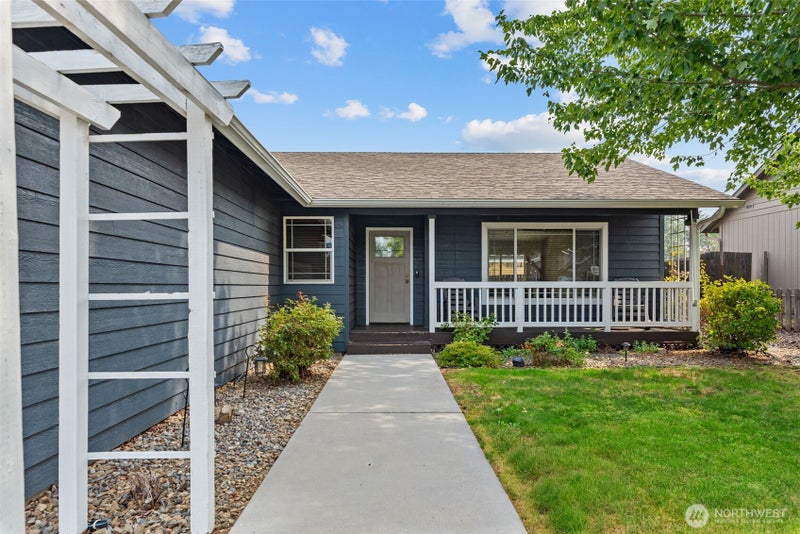 2520 Aviation Drive