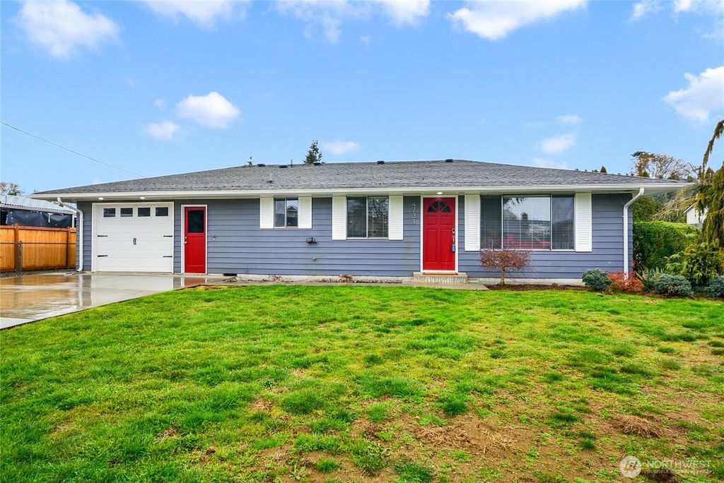 Photo of 4731 74th Place NE, Marysville, WA 98270 (MLS # 2496268)