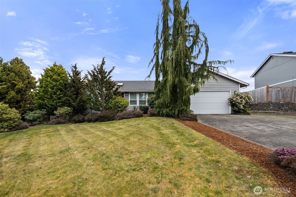 Photo of 3730 Golden Eagle Loop SE, Olympia, WA 98513 (MLS # 2506255)