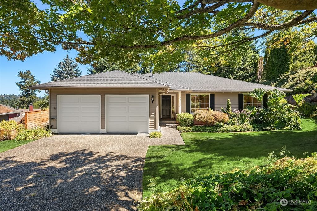 Photo of 7026 NE 163rd Street, Kenmore, WA 98028 (MLS # 2147437)