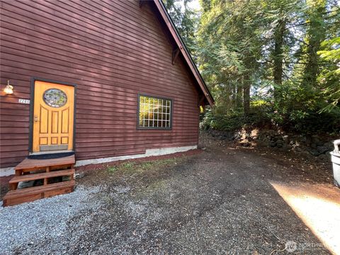 Photo of 2265 NE 177 Street, Shoreline, WA 98155 (MLS # 2529312)