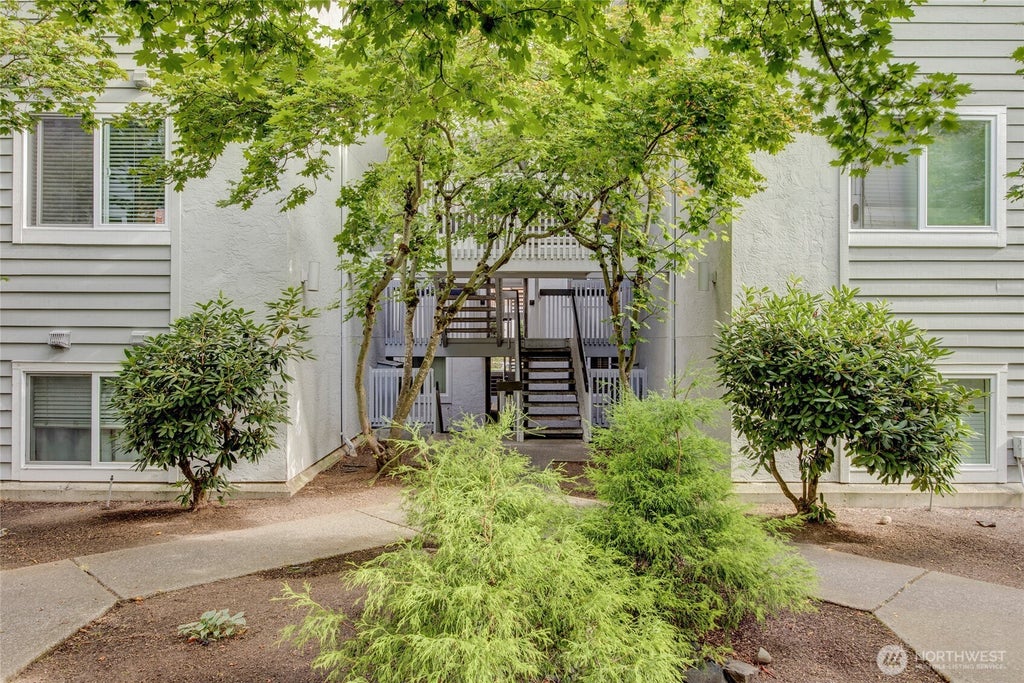 Photo of 6700 NE 182nd Street #B202, Kenmore, WA 98028 (MLS # 2579051)