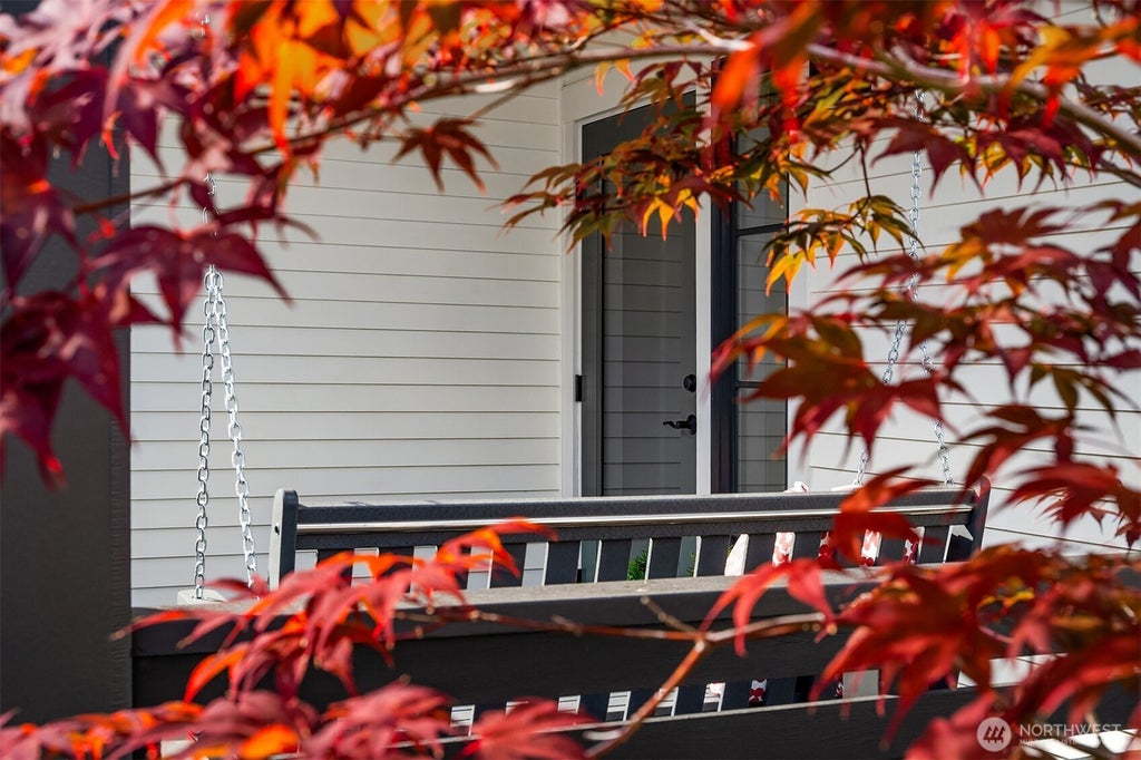 Photo of 2218 NE 125th Street, Seattle, WA 98125 (MLS # 2586479)