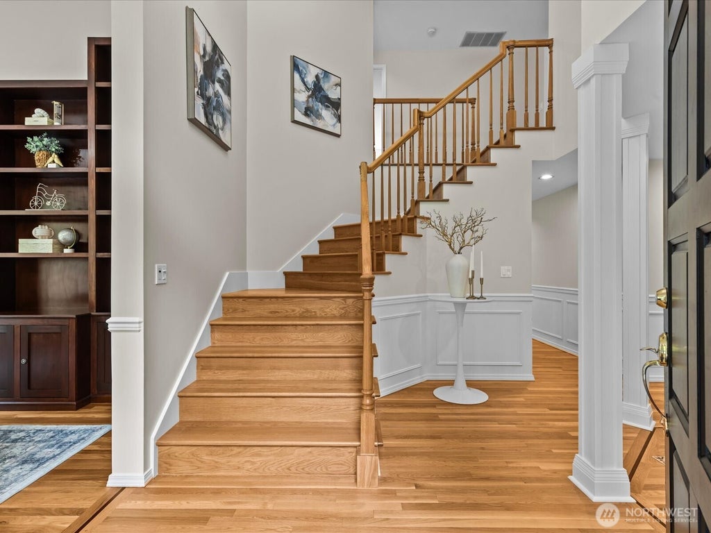 Photo of 430 10th Street S, Kirkland, WA 98033 (MLS # 2577593)