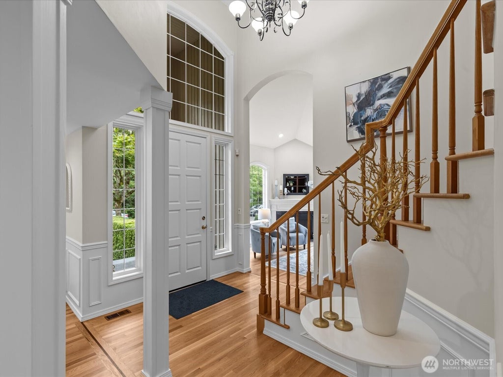 Photo of 430 10th Street S, Kirkland, WA 98033 (MLS # 2577593)