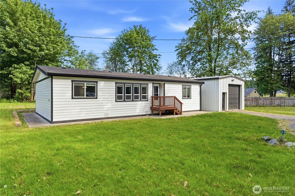 Photo of 8037 Normandy Place SE, Olympia, WA 98501 (MLS # 2522296)