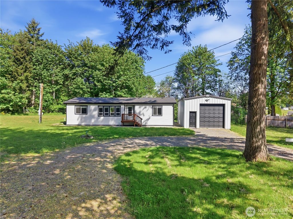 Photo of 8037 Normandy Place SE, Olympia, WA 98501 (MLS # 2522296)