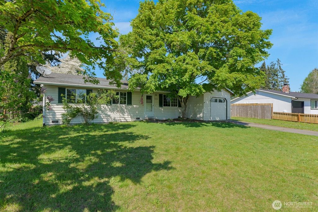 Photo of 5709 91st Place NE, Marysville, WA 98270 (MLS # 2515666)