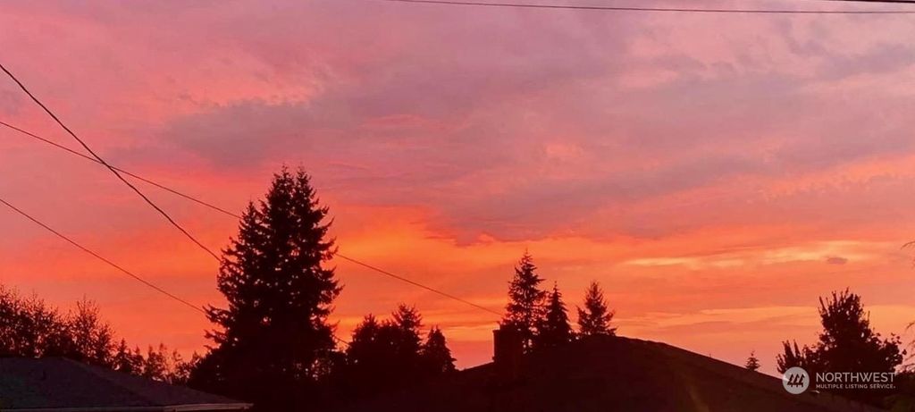 Photo of 5501 Sunset Lane, Everett, WA 98203 (MLS # 2137274)