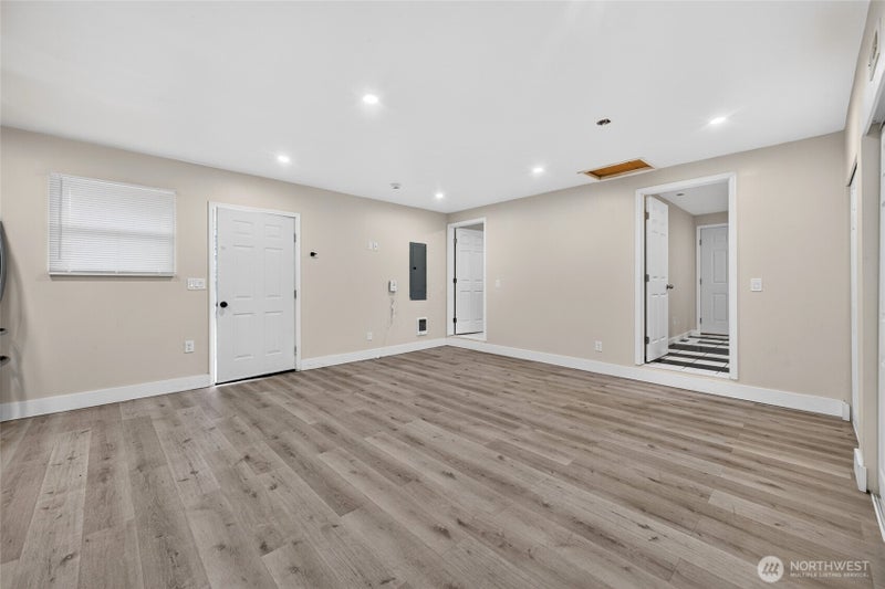 19907 33rd Avenue S