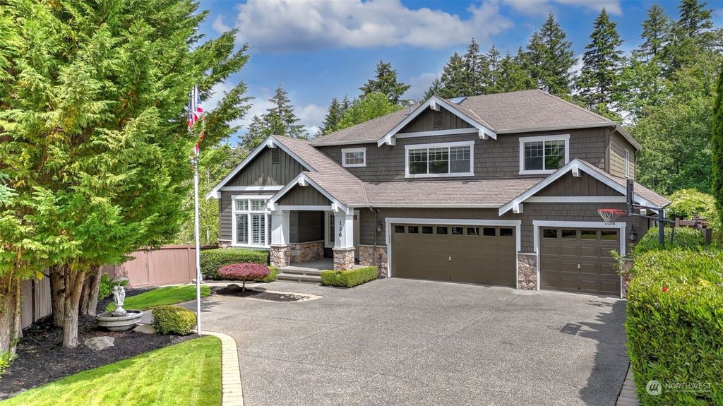 Photo of 136 239th Way SE, Sammamish, WA 98074 (MLS # 2252858)