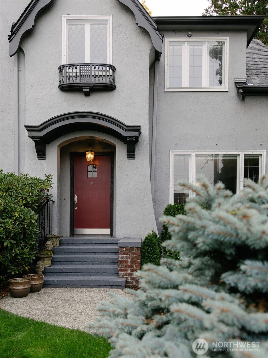 Photo of 1812 10th Avenue E, Seattle, WA 98102 (MLS # 2430398)