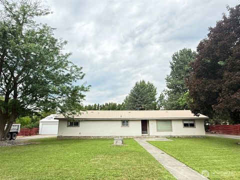 1479 Old Hwy 97 Malott WA 98829