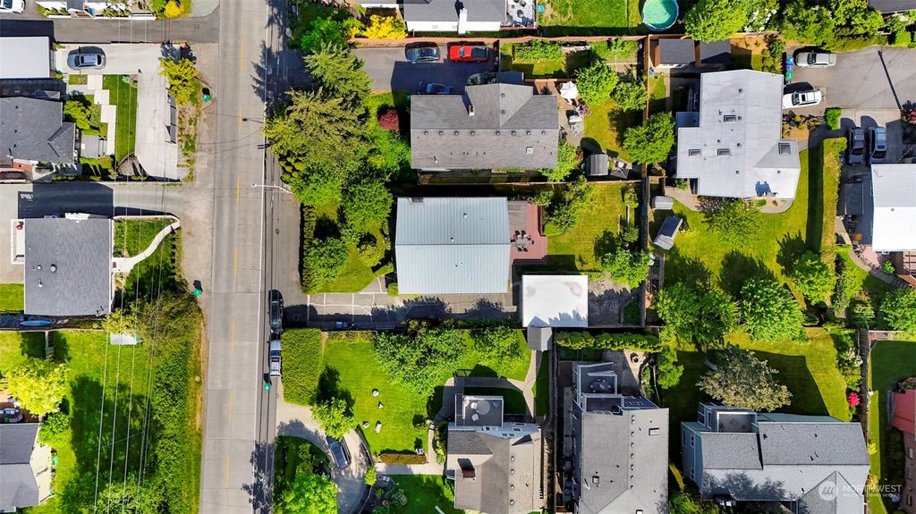 Photo of 4013 NE 95th Street, Seattle, WA 98115 (MLS # 2244070)