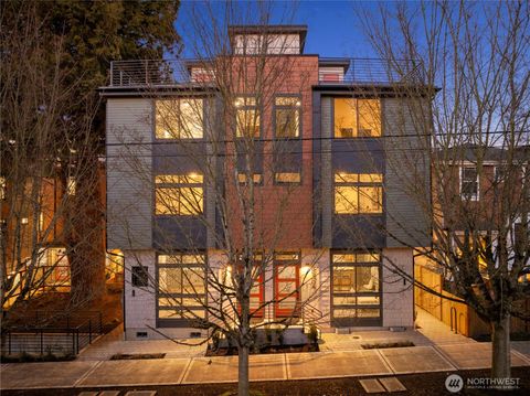 Photo of 6540 B Latona Avenue NE, Seattle, WA 98115 (MLS # 2470296)