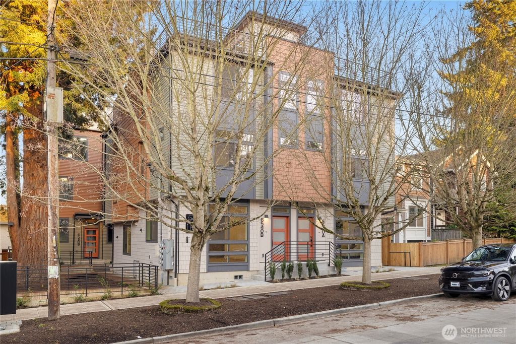 Photo of 6540 B Latona Avenue NE, Seattle, WA 98115 (MLS # 2470296)