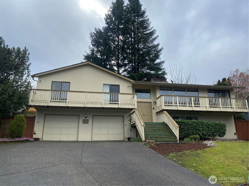 Photo of 14911 SE 49th Street, Bellevue, WA 98006 (MLS # 2492516)