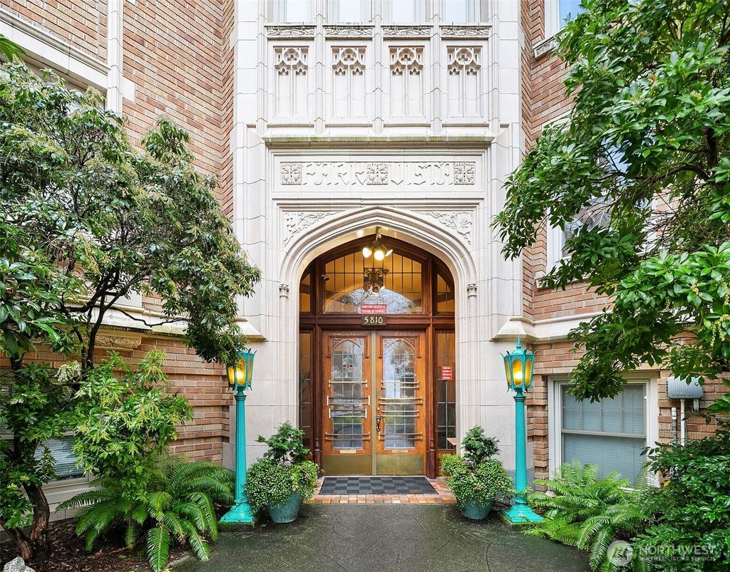 Photo of 5810 Cowen Place NE #106, Seattle, WA 98105 (MLS # 2465148)