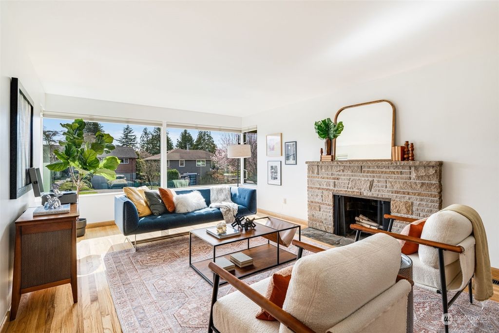 Photo of 4232 NE 74th Street, Seattle, WA 98115 (MLS # 2201901)