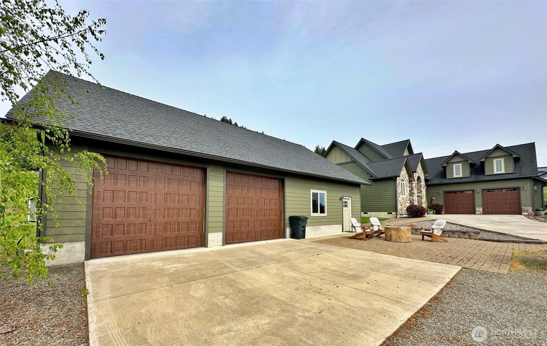 104 Hummingbird Lane