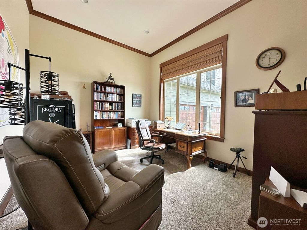 listing image 9365718954659146798