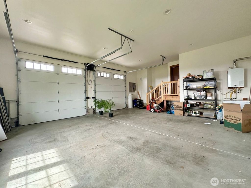 listing image 9362912786008499885