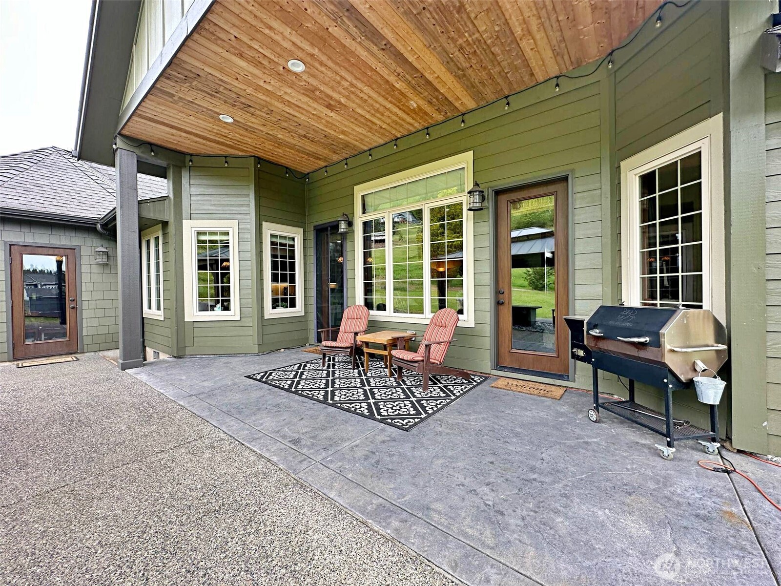 104 Hummingbird Lane