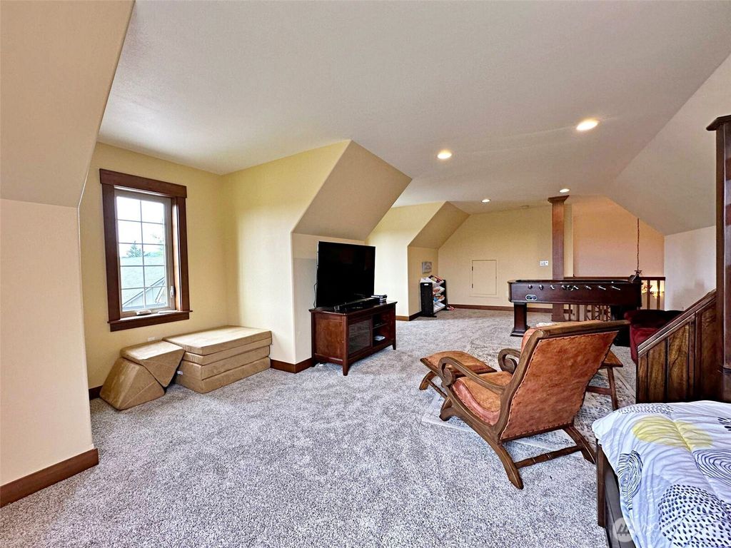 listing image 9363213237506879067