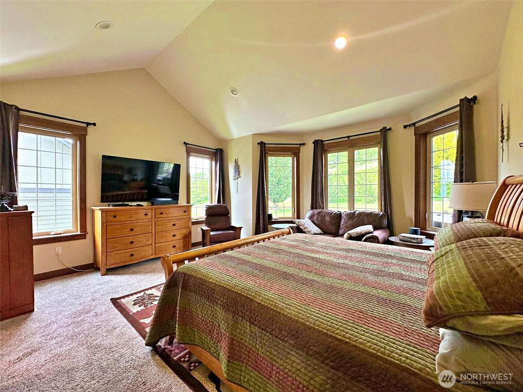 listing image 9365132755180915954