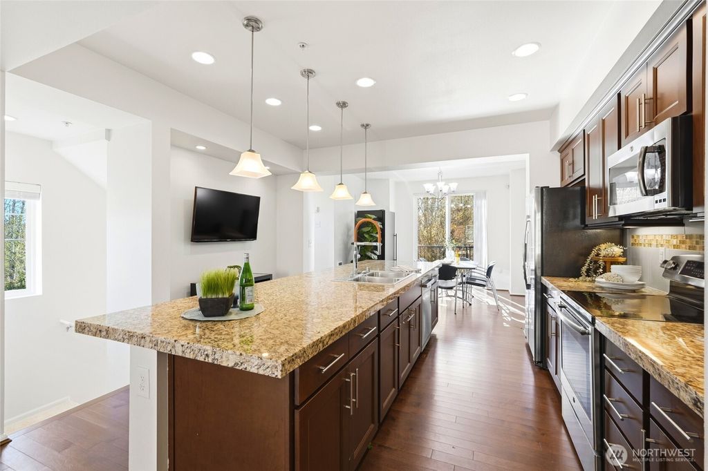 Photo of 10175 156th Court NE #105, Redmond, WA 98052 (MLS # 2505759)