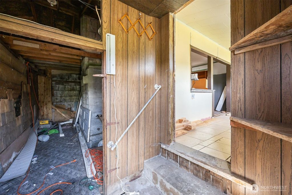 listing image 9369328882747734339
