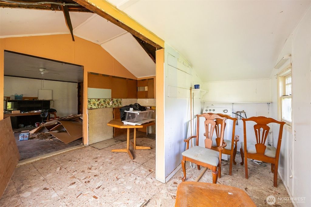 listing image 9365614157687584940