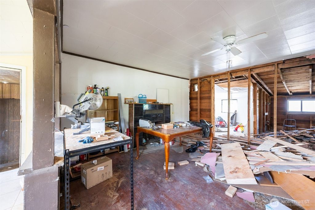 listing image 9363326108061615361