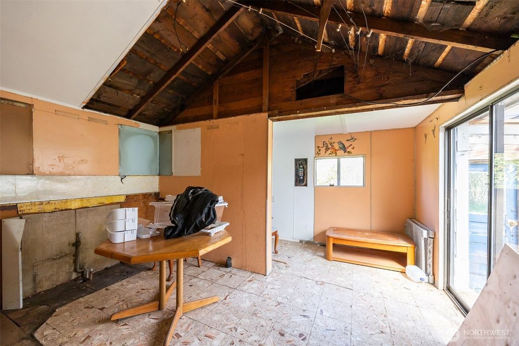 listing image 9362946544224790874