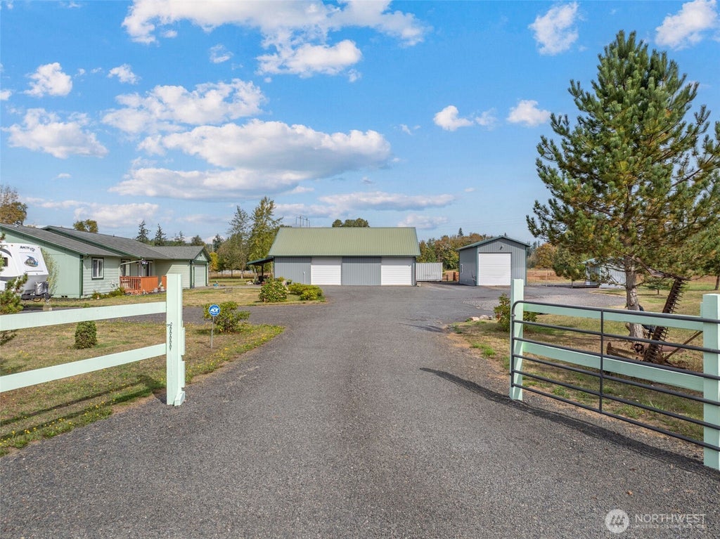 Photo of 829 Gish Road, Onalaska, WA 98570 (MLS # 2585404)