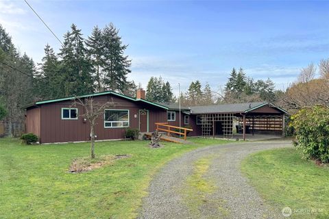 Photo of 2026 W 10th Street, Port Angeles, WA 98363 (MLS # 2459771)