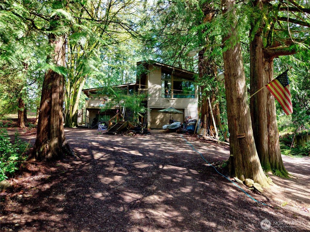 Photo of 26910 NE Kennedy Drive, Duvall, WA 98019 (MLS # 2508732)