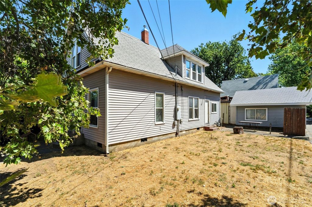 Photo of 704 N Rose Street, Walla Walla, WA 99362 (MLS # 2508624)