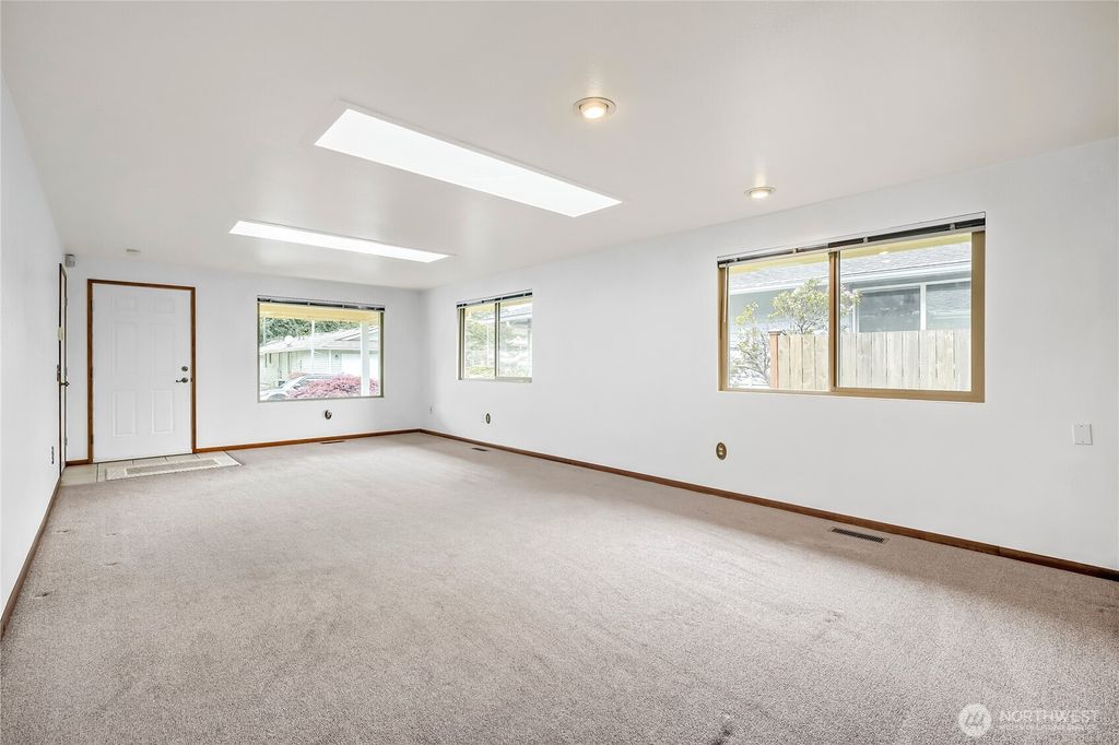 Photo of 24806 10th Avenue S, Des Moines, WA 98198 (MLS # 2511385)