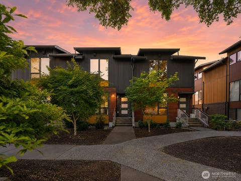 Photo of 6535 34th Avenue NE #B, Seattle, WA 98115 (MLS # 2565359)