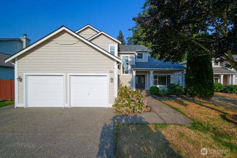 Photo of 19500 6th Avenue S, Des Moines, WA 98148 (MLS # 2567656)