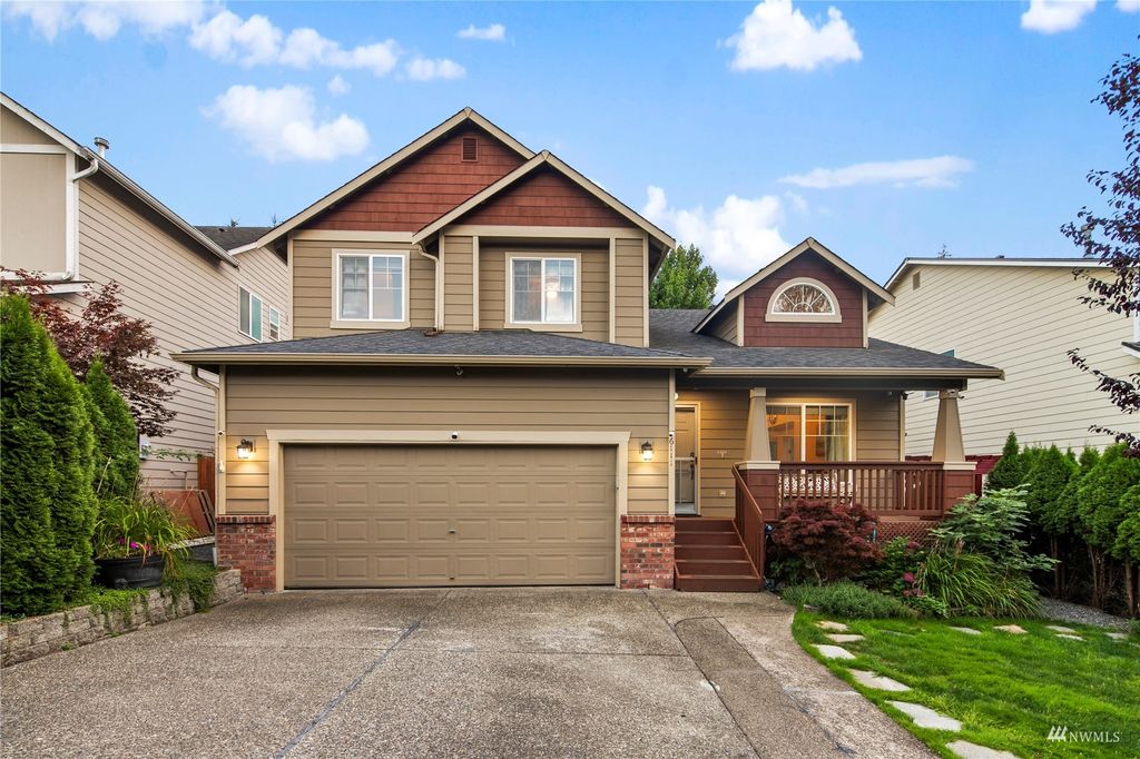 Photo of 6111 SE 3rd Place, Renton, WA 98059 (MLS # 1988628)