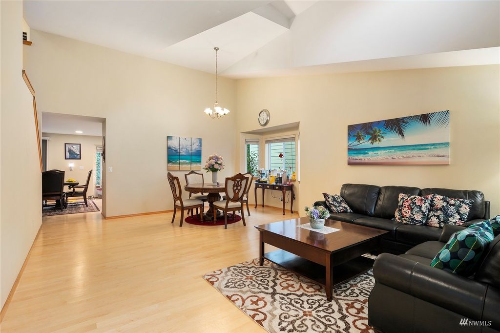 Photo of 6111 SE 3rd Place, Renton, WA 98059 (MLS # 1988628)