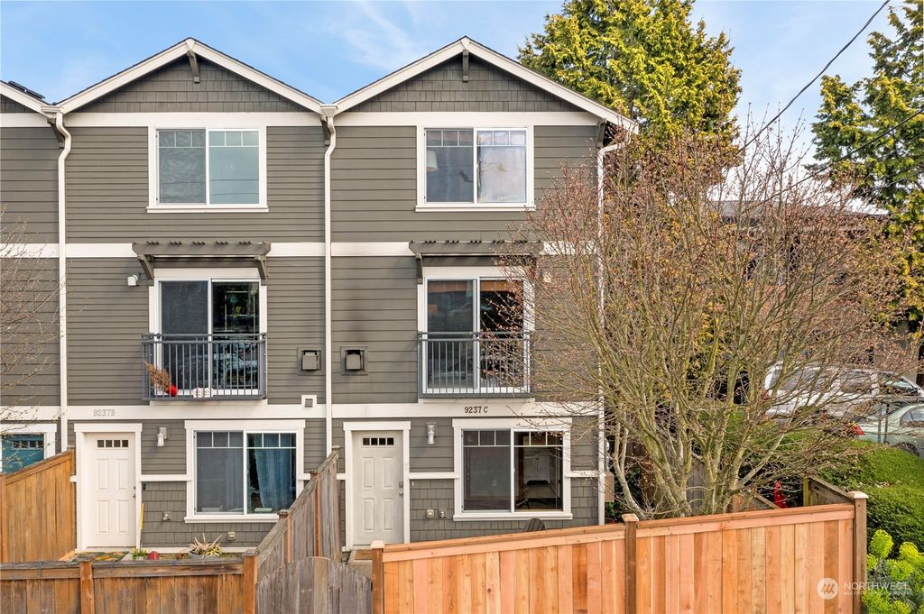 Photo of 9237 17th Avenue SW #C, Seattle, WA 98106 (MLS # 2218091)